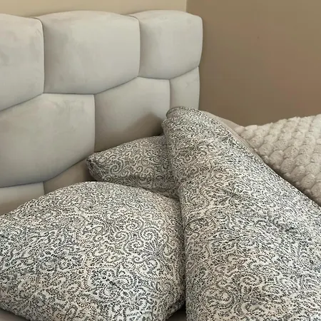 Well-equipped Art Noveau Gem - Calm & Apartamento